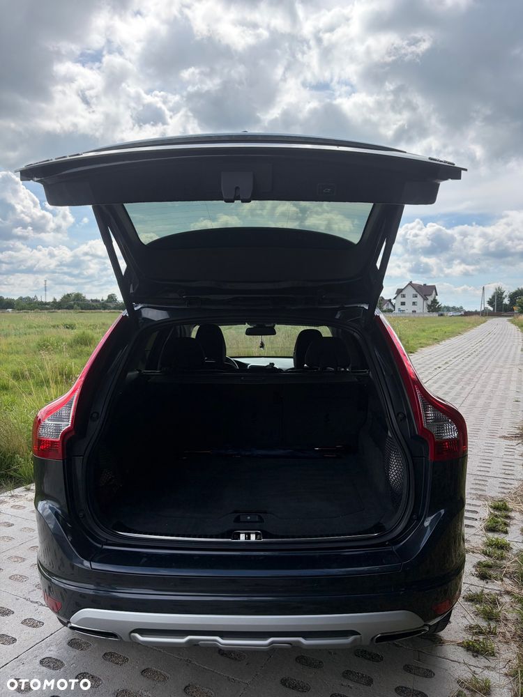 Volvo XC 60 - 8