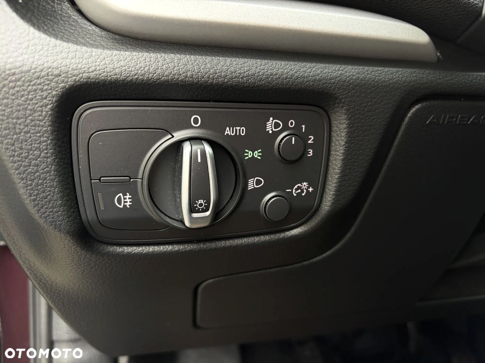 Audi A3 3-drzwiowe 1.4 TFSI Ambiente - 31