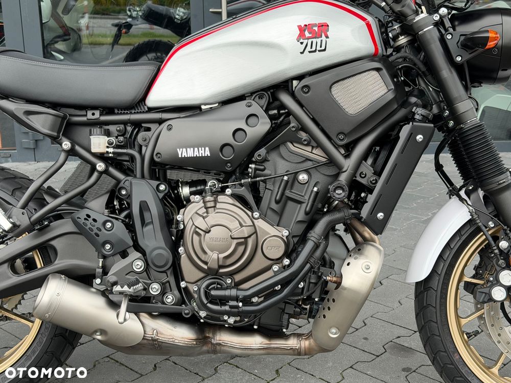 Yamaha XSR - 7