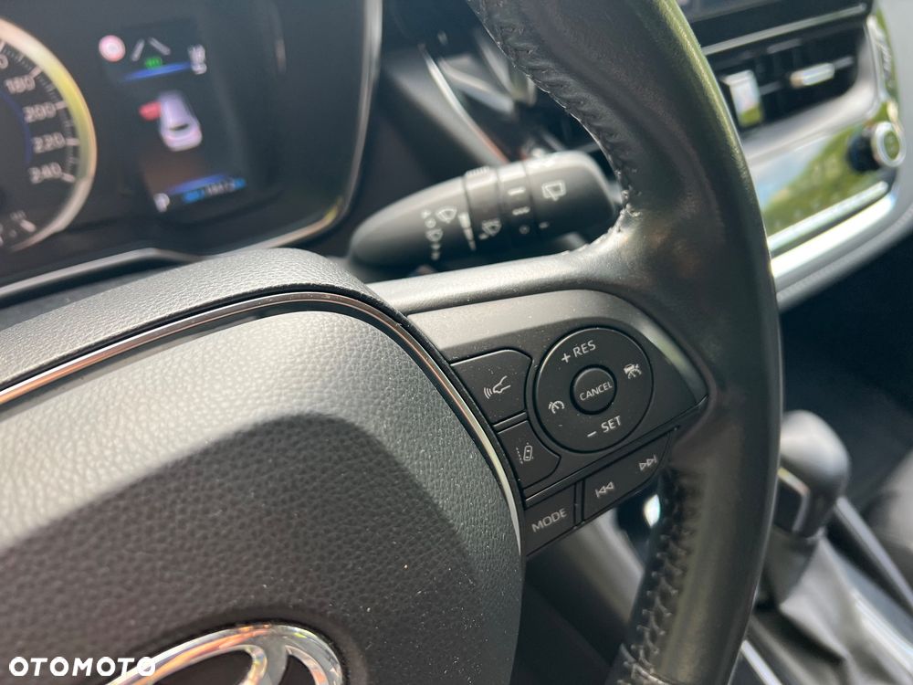 Toyota Corolla 1.8 Hybrid GPF Comfort - 18