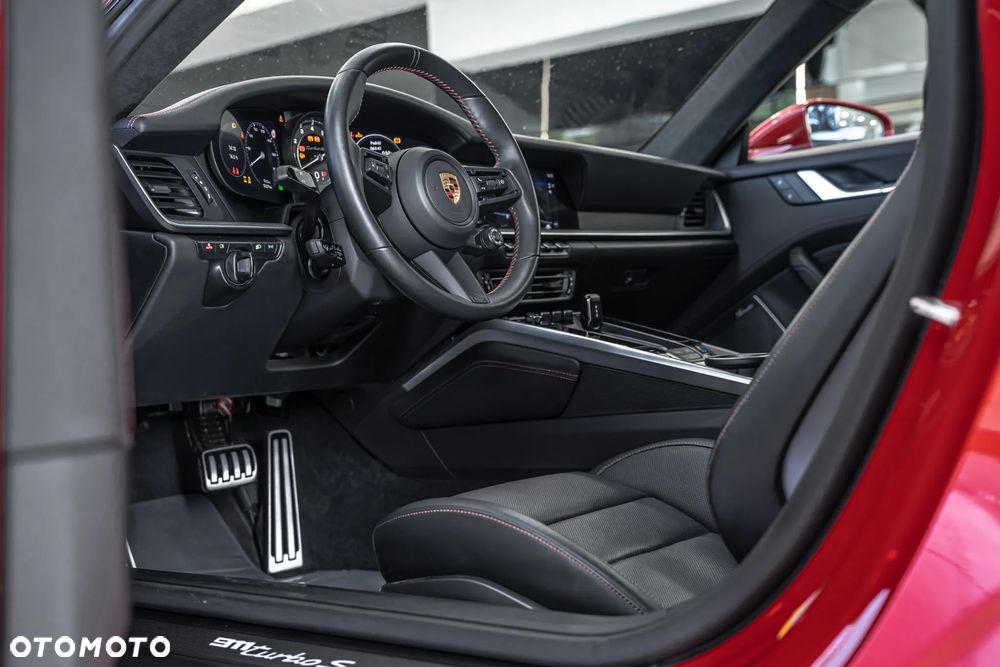 Porsche 911 - 24