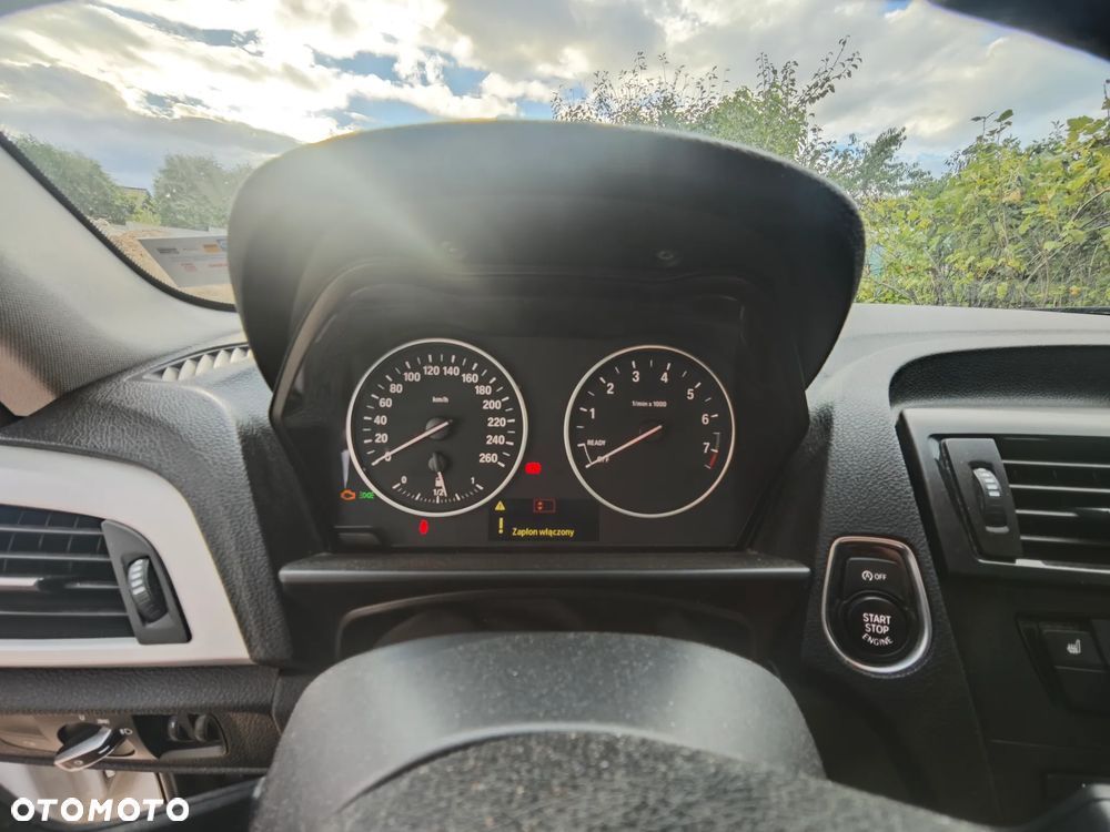 BMW Seria 1 114i - 12