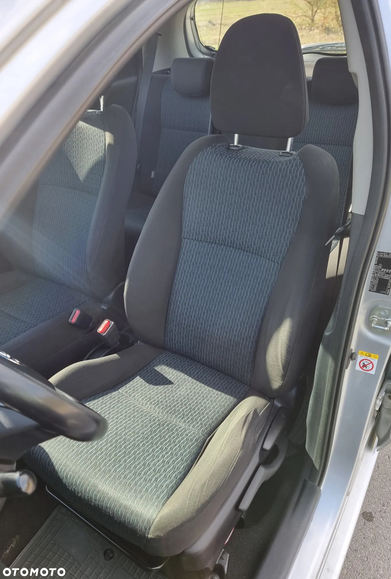 Toyota Yaris 1.4 D-4D Active - 14