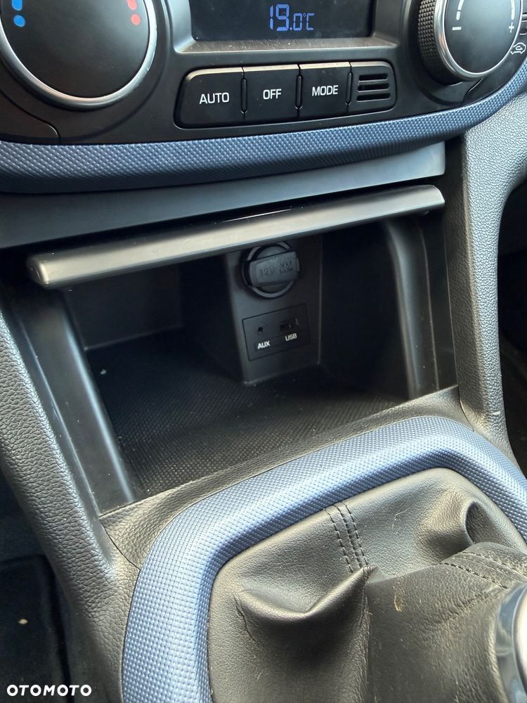 Hyundai i10 1.0 BlueDrive Go - 30