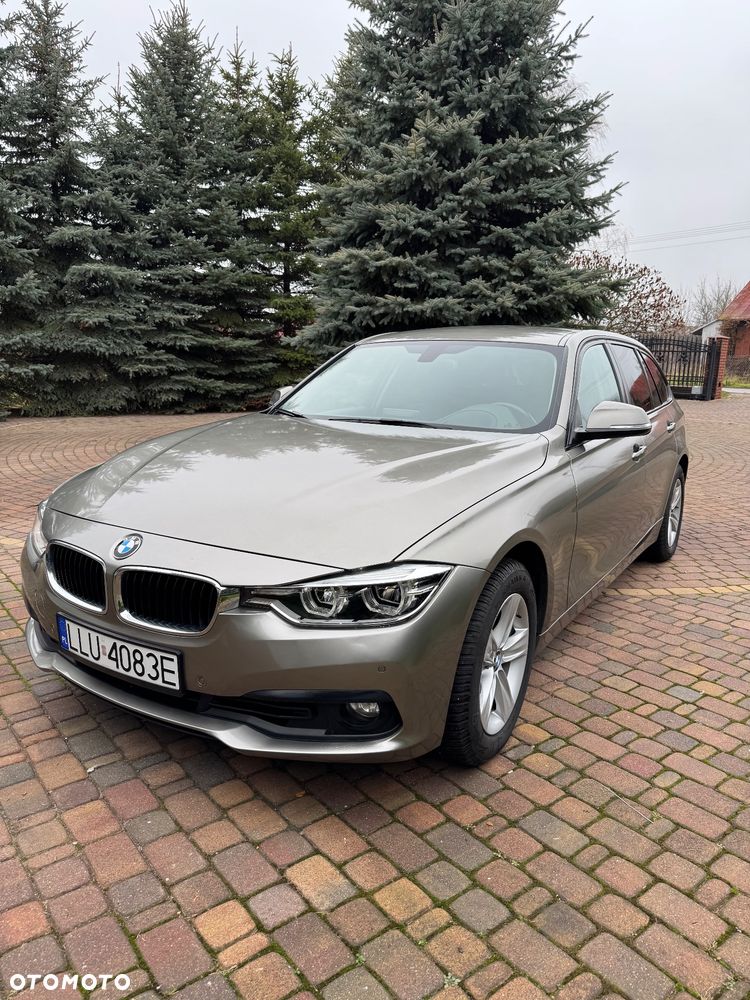 BMW Seria 3 320i xDrive - 1