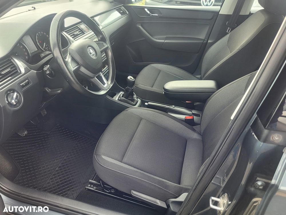 Skoda RAPID - 6