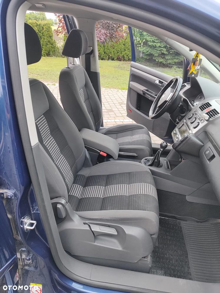 Volkswagen Touran 1.9 TDI DPF Blue Motion United - 9