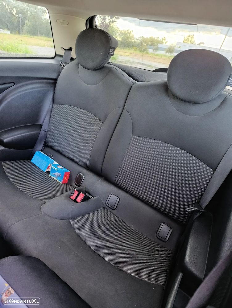 MINI Coupé Cooper SD - 9