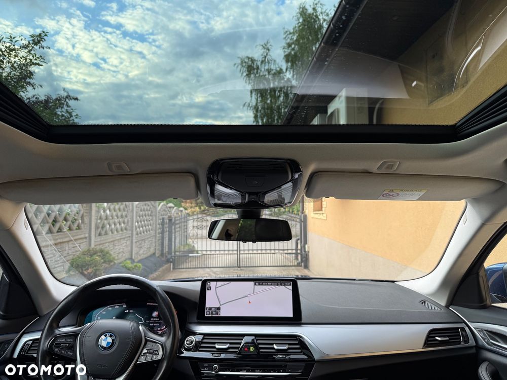 BMW Seria 5 530e M Sport sport - 25