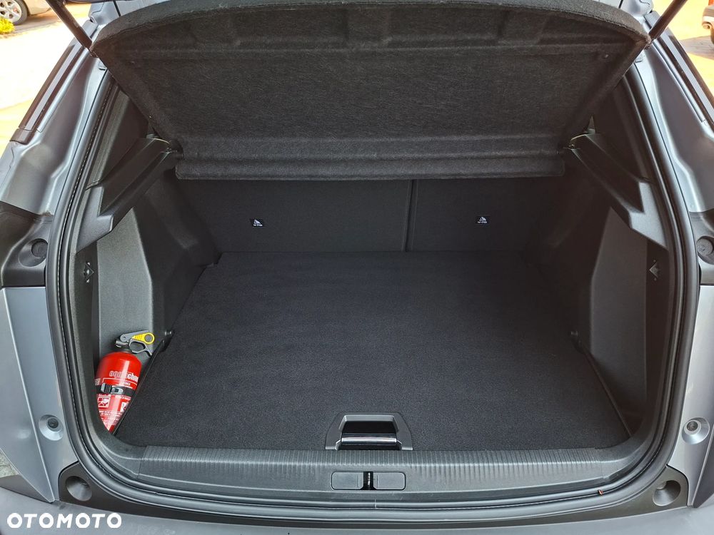 Peugeot 2008 1.2 PureTech Allure S&S EAT8 - 19