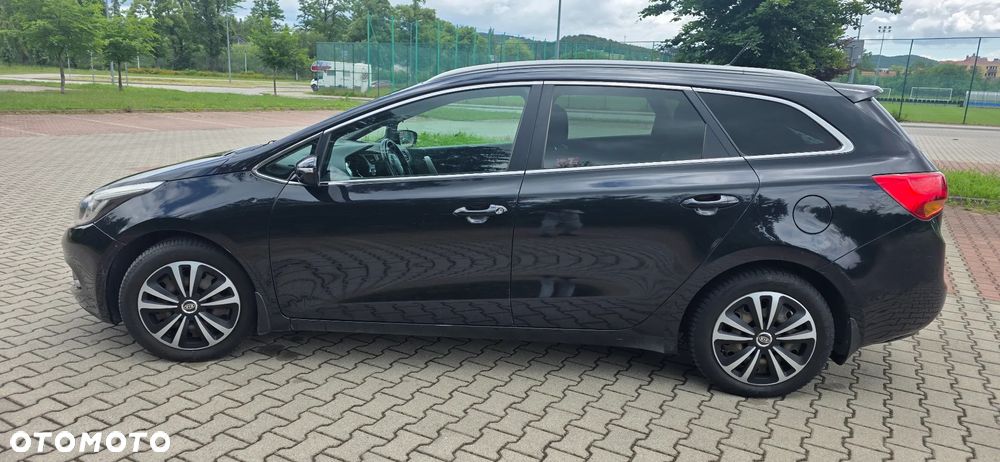 Kia Ceed - 4