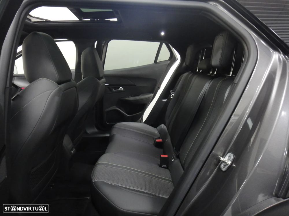 Peugeot 2008 1.2 PureTech GT Line EAT8 - 20