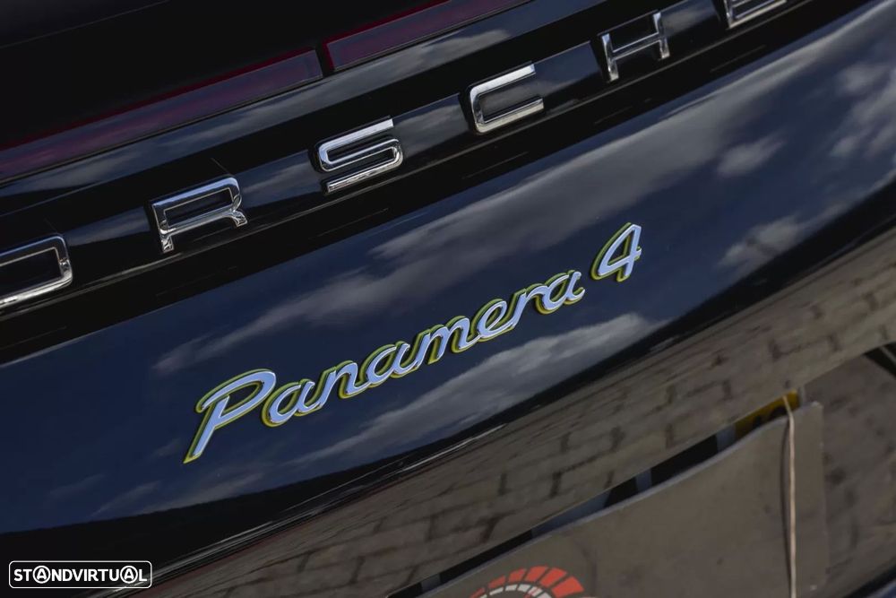 Porsche Panamera - 44