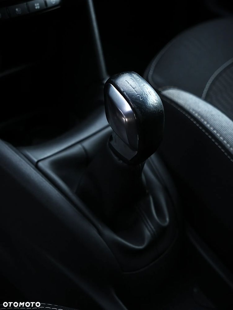 Peugeot 208 1.2 PureTech Active - 13