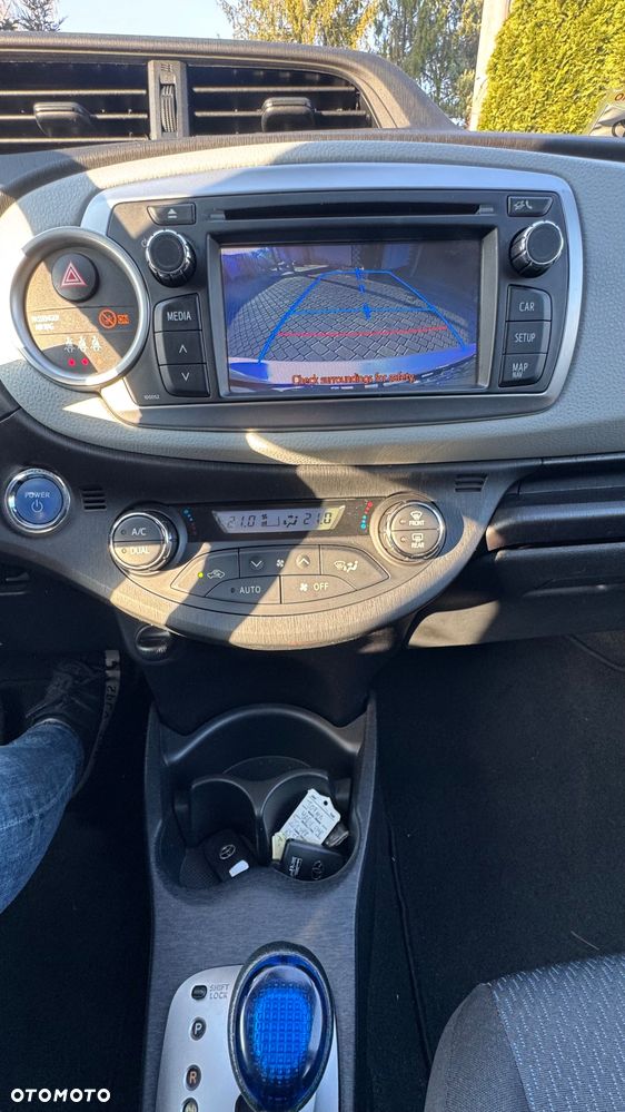 Toyota Yaris 1.5 VVT-i Selection - 12
