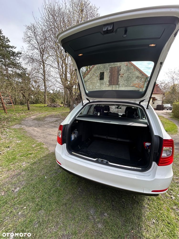 Skoda Superb 2.0 TDI 4x4 Ambition DSG - 4