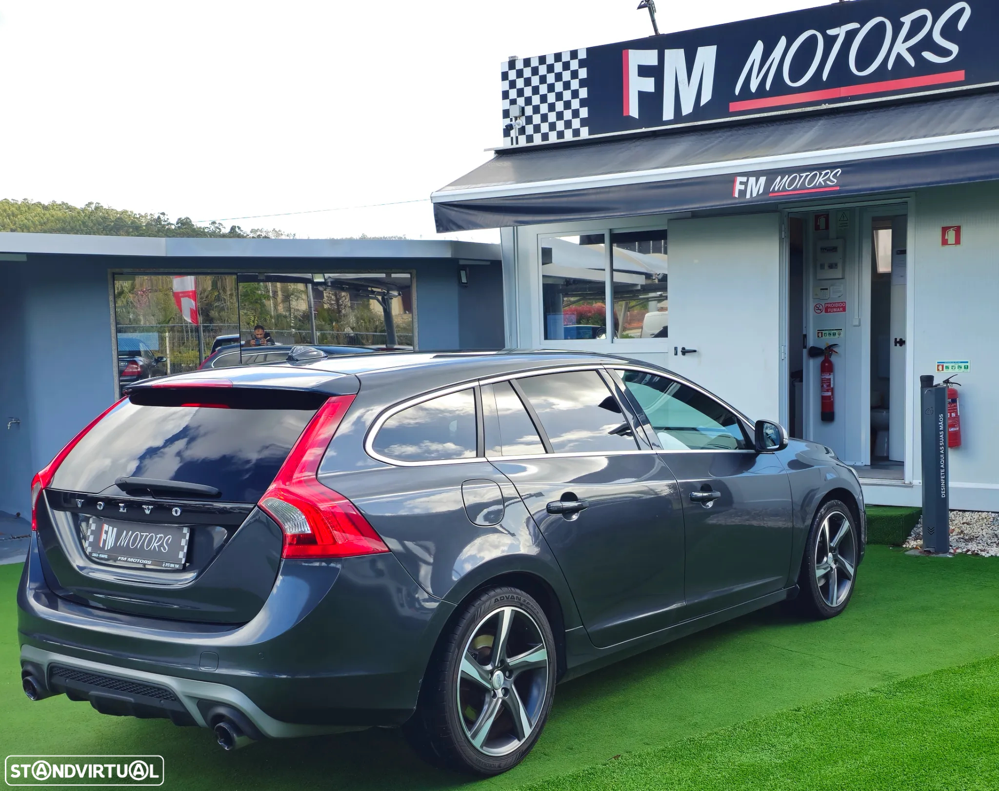 Volvo V60 D2 Geartronic Powershift RDesign - 4