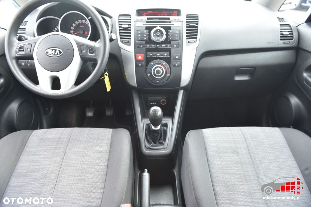 Kia Venga - 22
