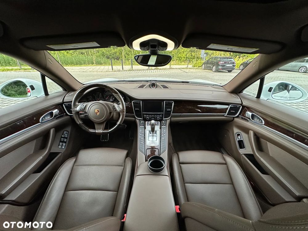 Porsche Panamera 4 Edition - 19