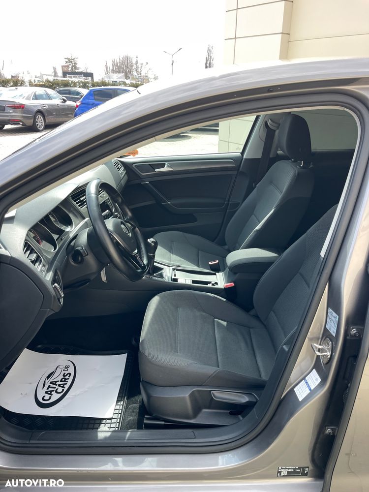 Volkswagen Golf 1.2 TSI BMT Comfortline - 31