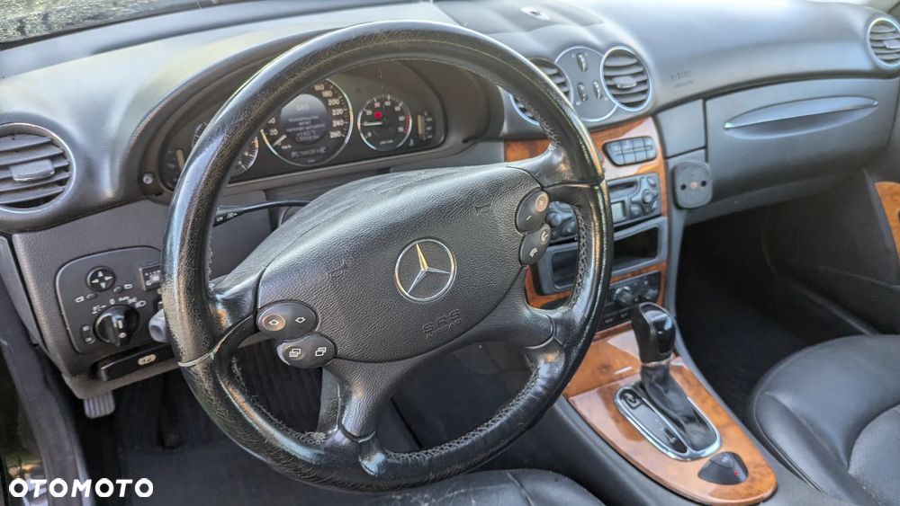 Mercedes-Benz CLK - 10