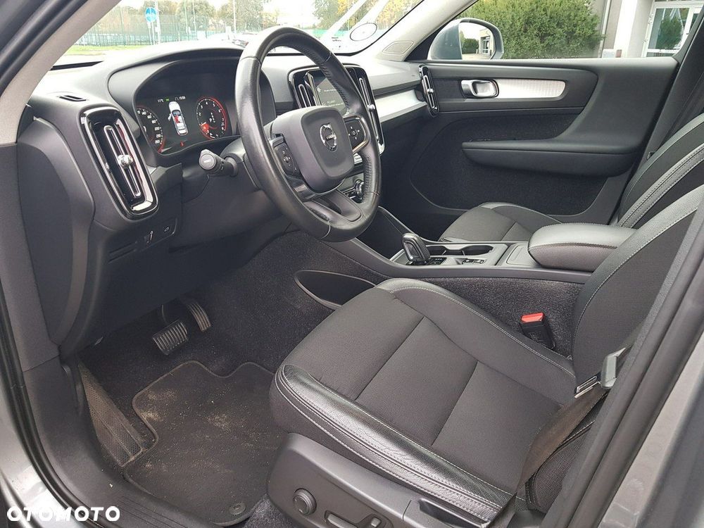 Volvo XC 40 T4 Momentum - 9