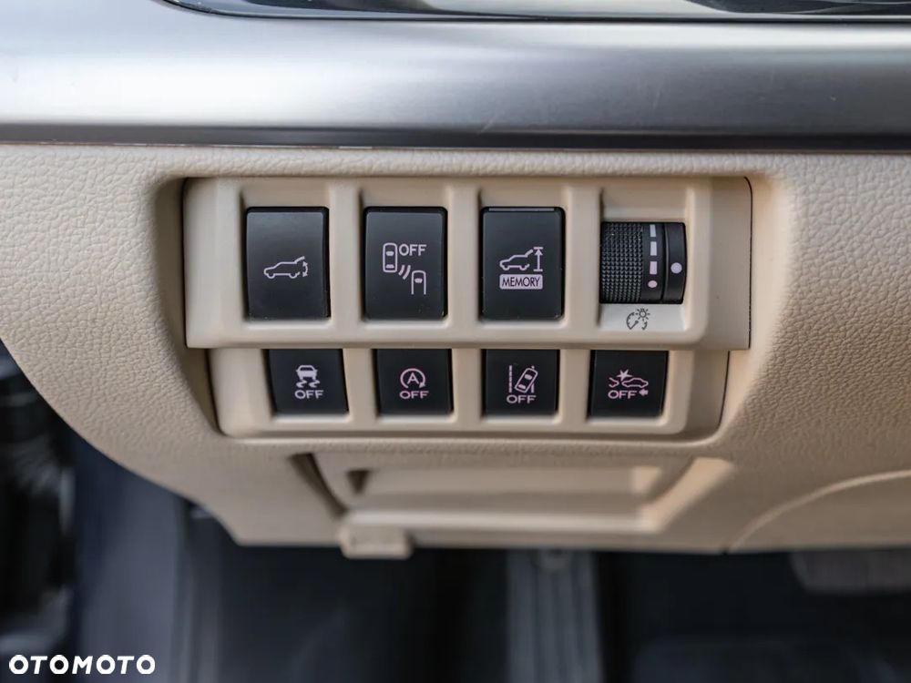 Subaru Outback 2.5i Exclusive (EyeSight) Lineartronic - 13