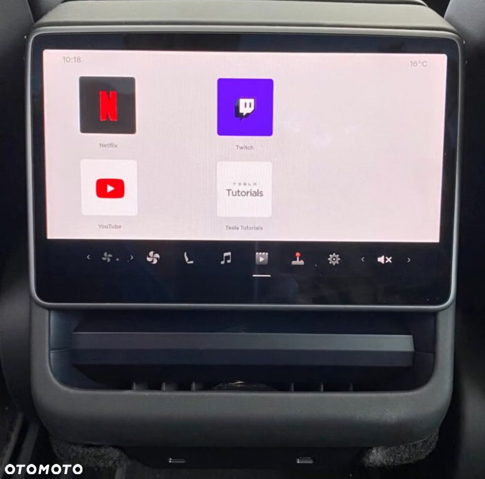 Tesla Model 3 Long Range RWD - 7