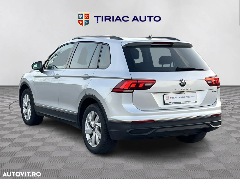 Volkswagen Tiguan - 4