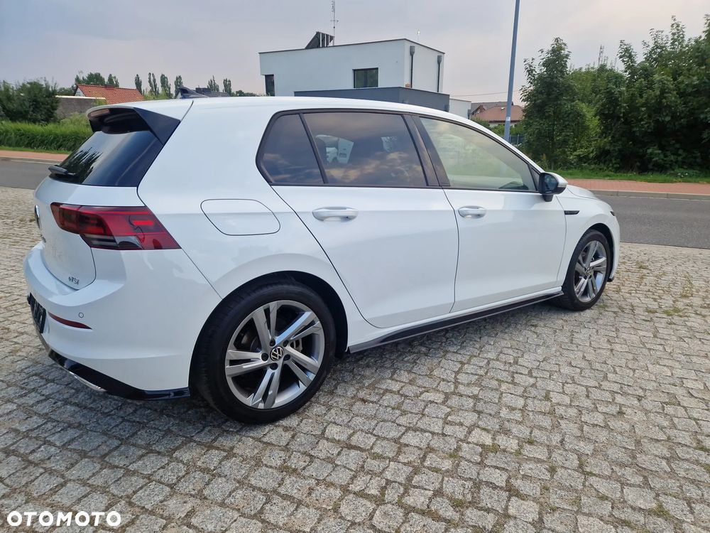 Volkswagen Golf 1.5 eTSI OPF DSG R-Line - 17