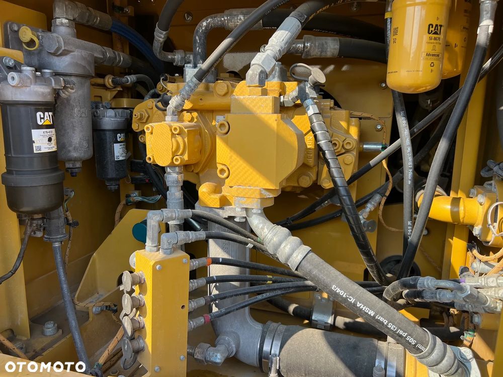 Caterpillar CAT 323FL 2017 sprzedaż 2018 - 12