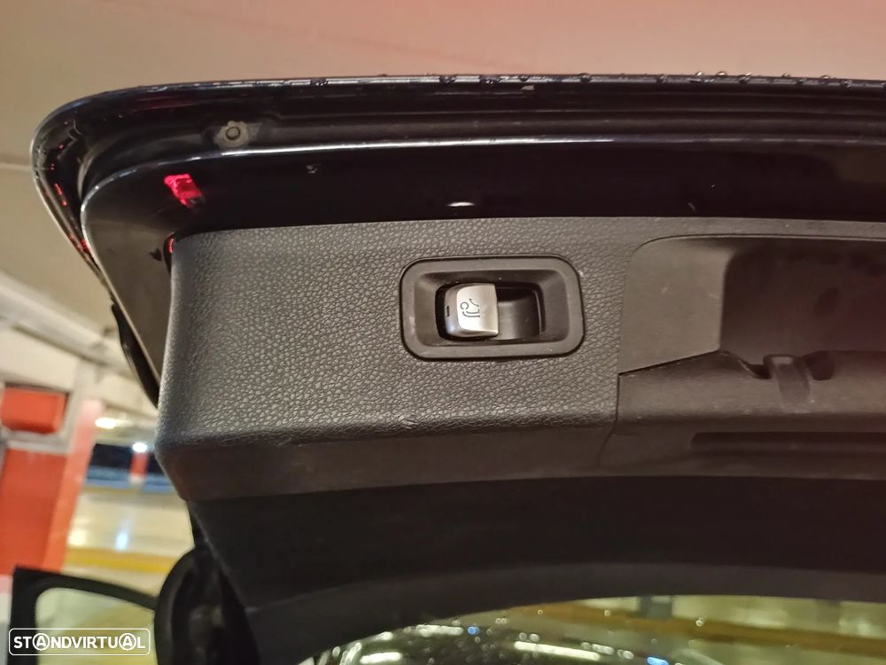 Mercedes-Benz E 300 de 4Matic T 9G-TRONIC Exclusive - 30