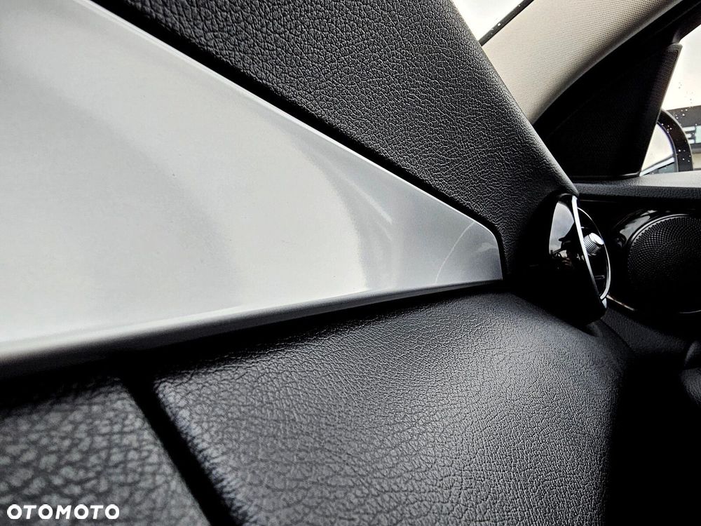 Mercedes-Benz Klasa C - 38