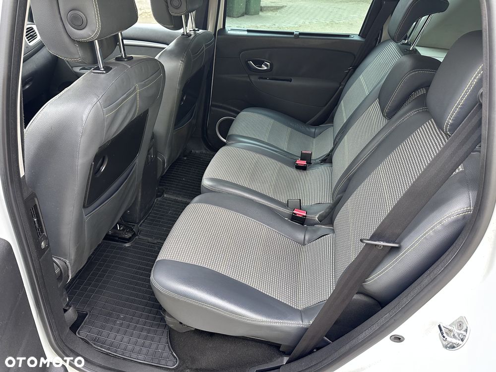 Renault Scenic 2.0 16V Bose Edition CVT - 9