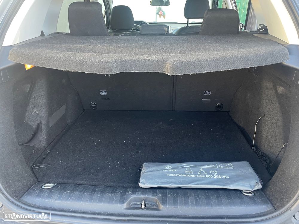 Peugeot 2008 1.2 PureTech Style - 11