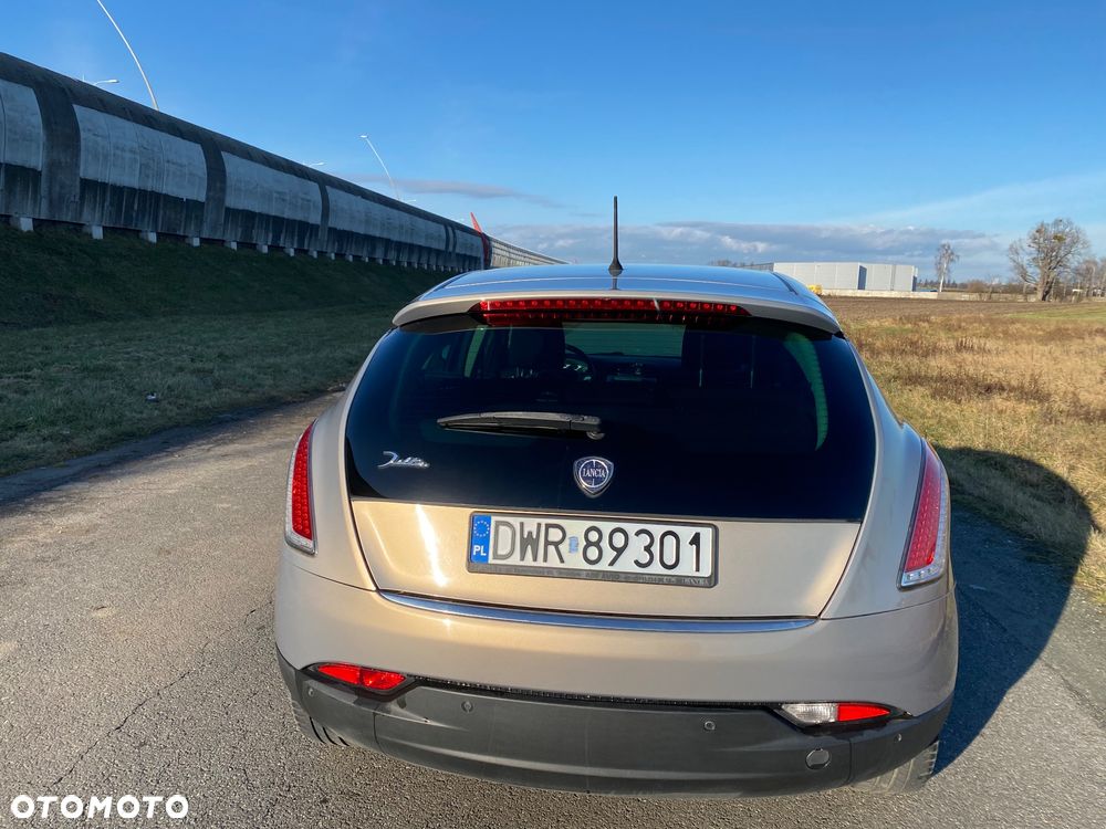 Lancia Delta 1.6 MJ Steel - 8