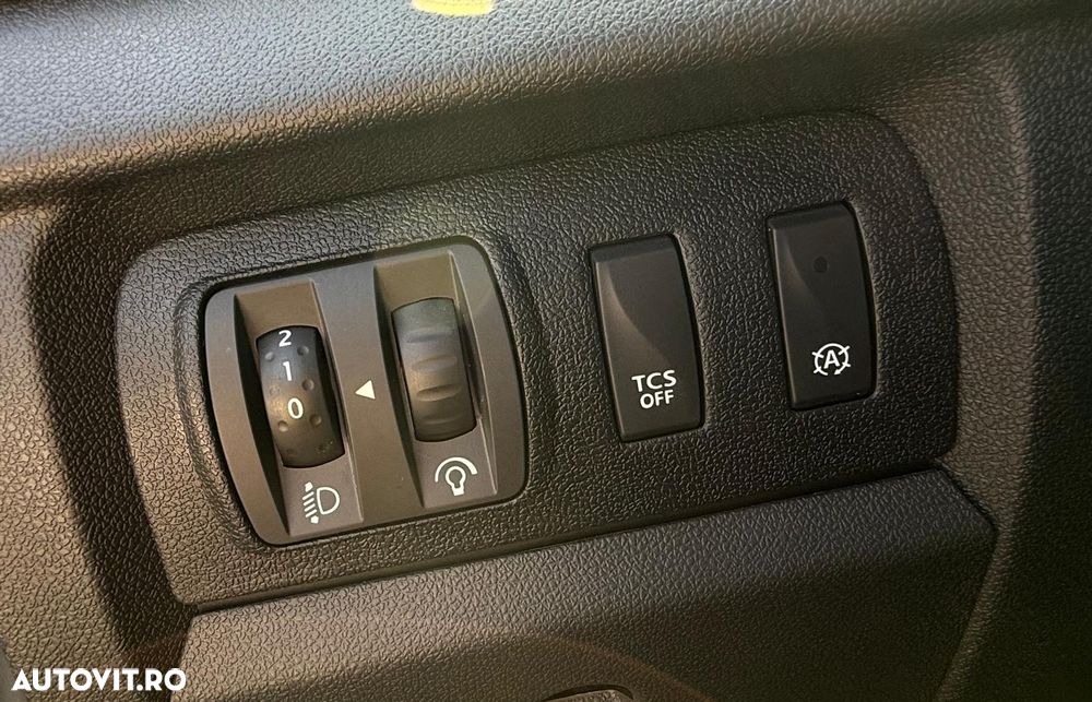 Renault Megane ENERGY TCe 115 Start & Stop LIMITED - 13