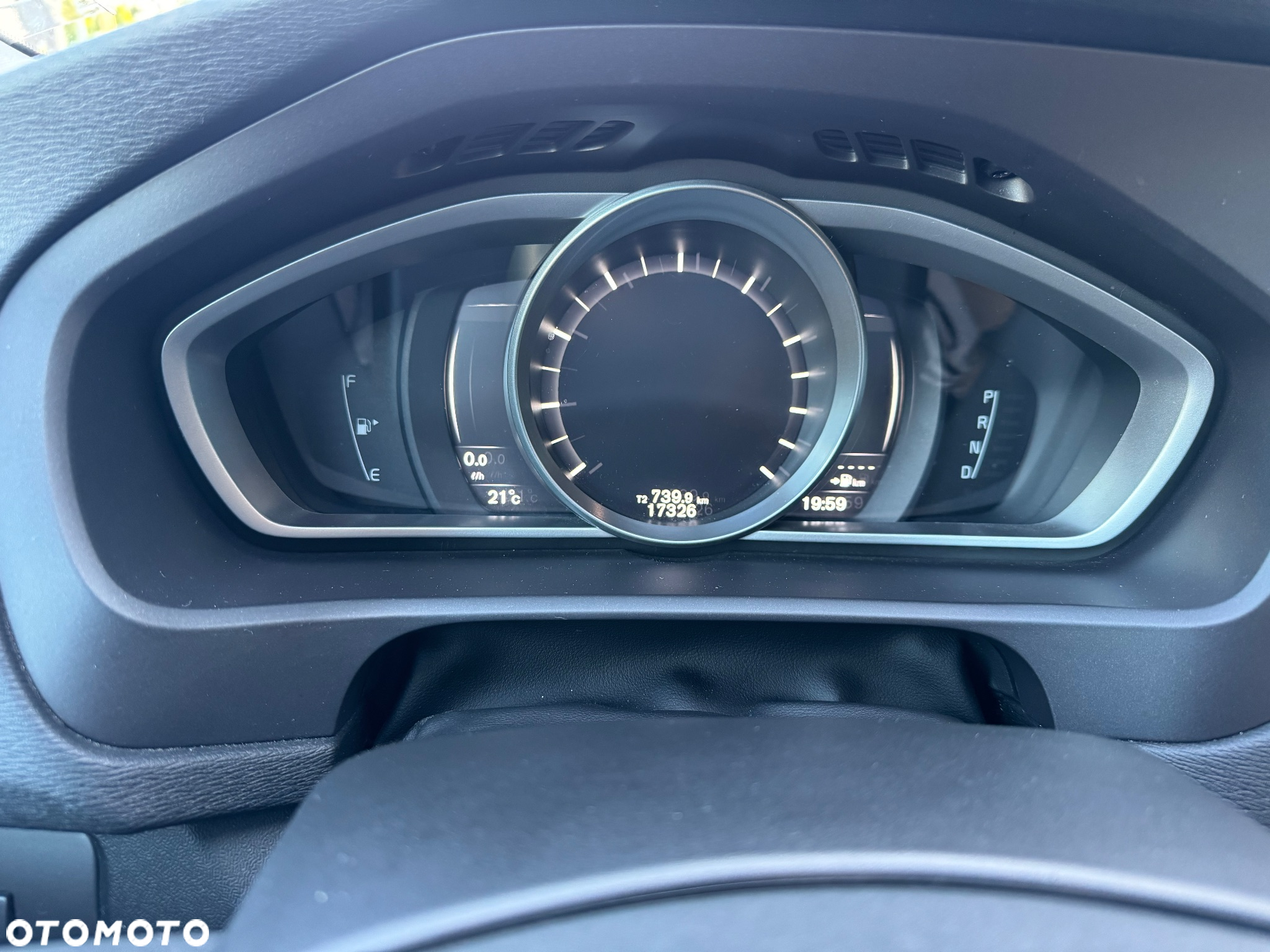 Volvo V40 Cross Country T3 Geartronic Momentum - 25
