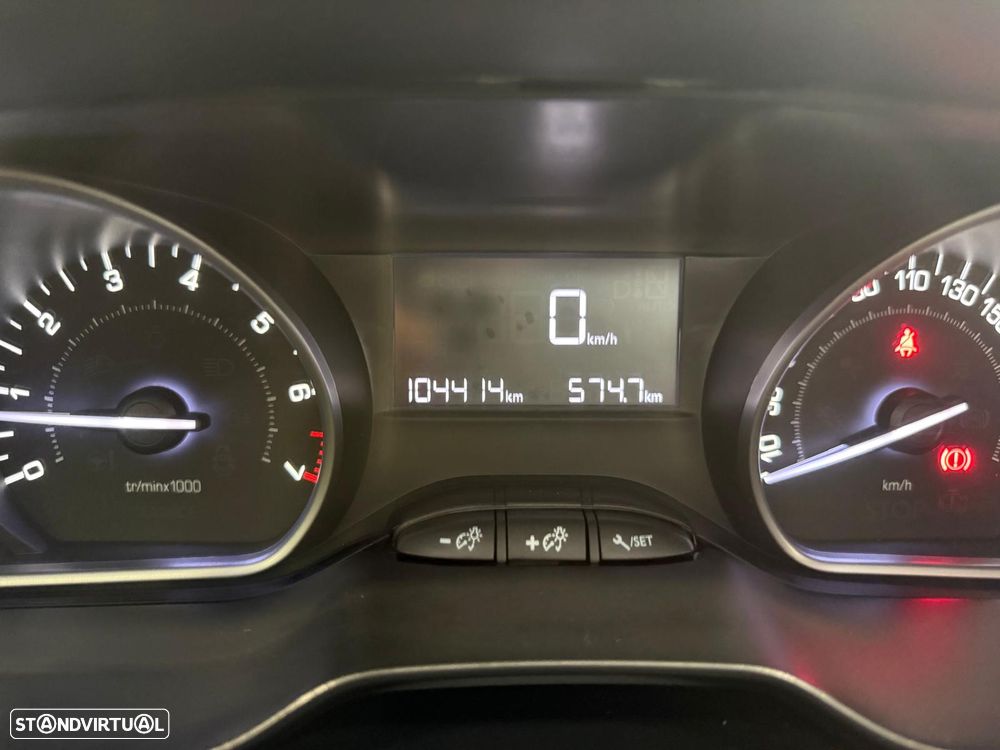 Peugeot 208 82 VTI Style - 7