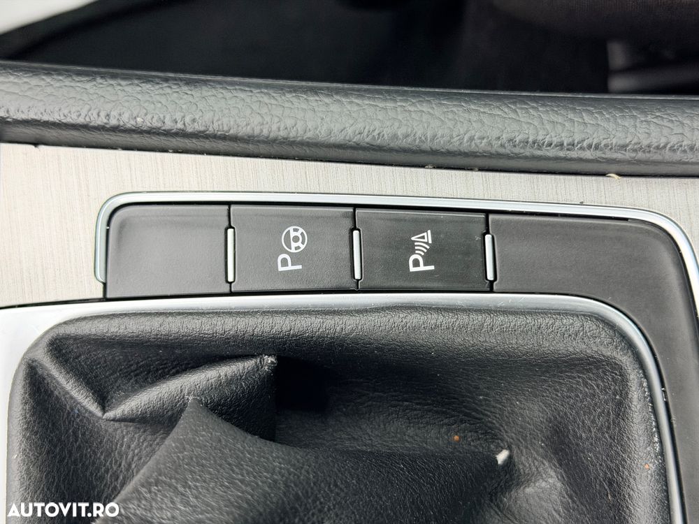 Volkswagen Golf 1.6 TDI BMT Trendline - 25