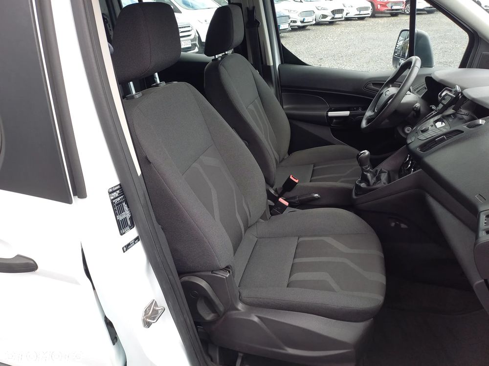 Ford Transit Connect - 21