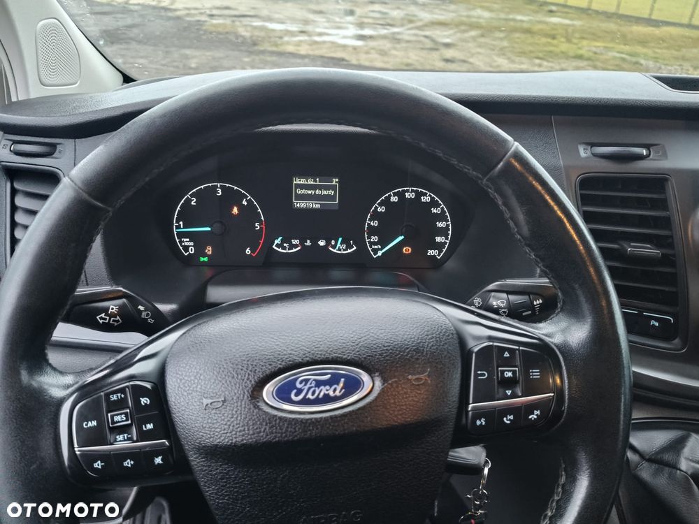 Ford TRANSIT CUSTOM - 8