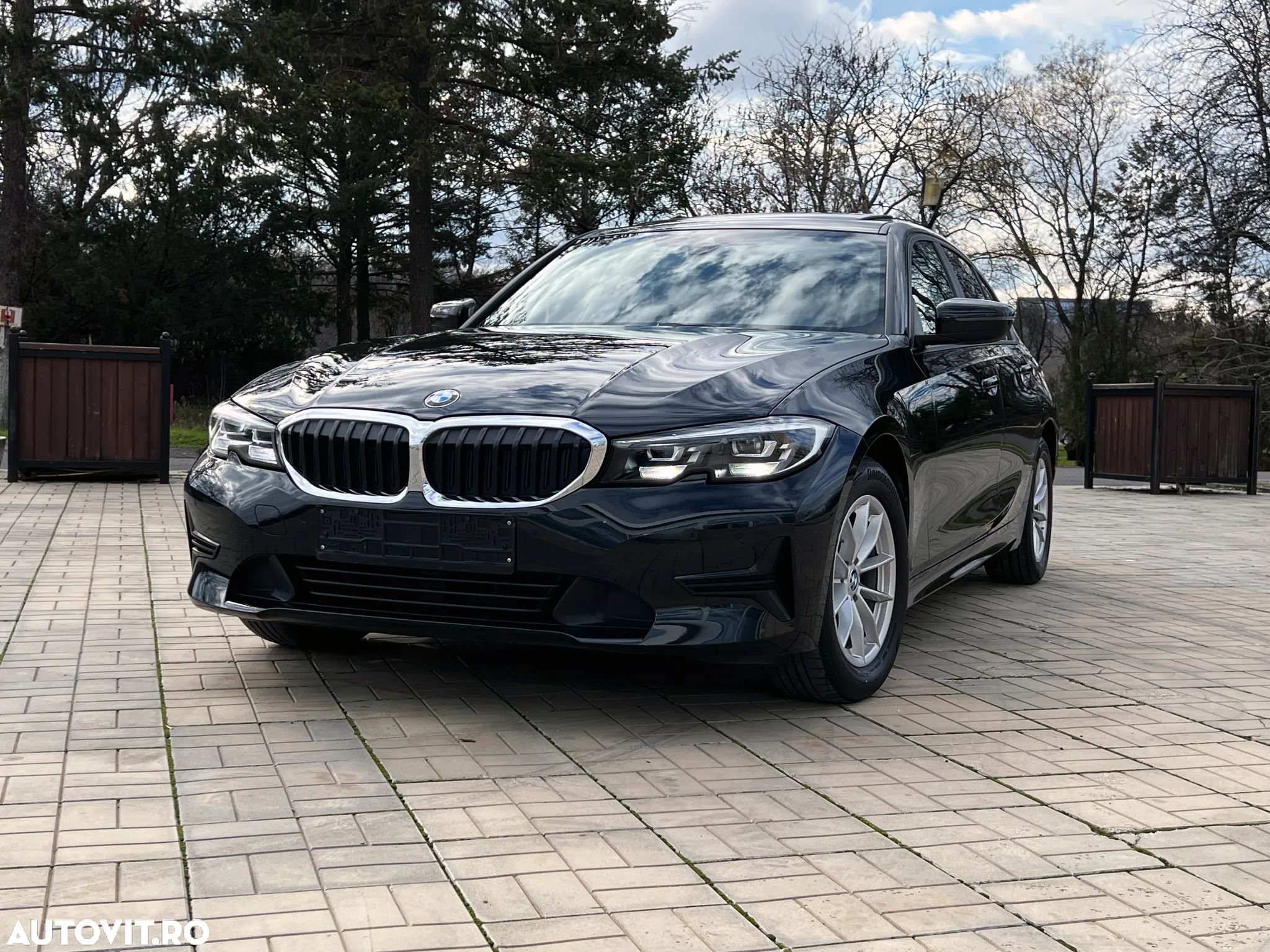 BMW Seria 3 318d Luxury Line - 1
