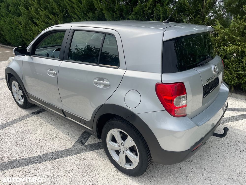 Toyota Urban Cruiser 1.4 D-4D 4x4 - 11