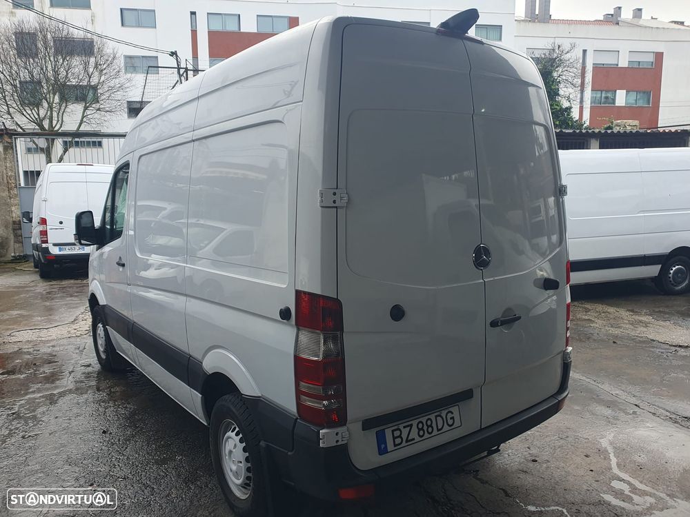 Mercedes-Benz 313 CDI - 4