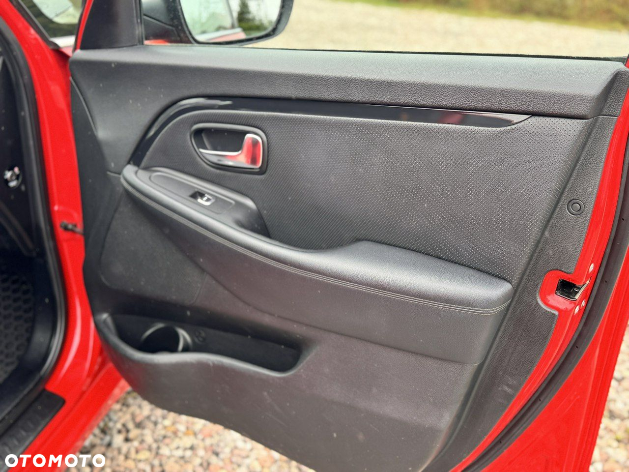 Kia Carens 1.6 GDI XL 7os - 34