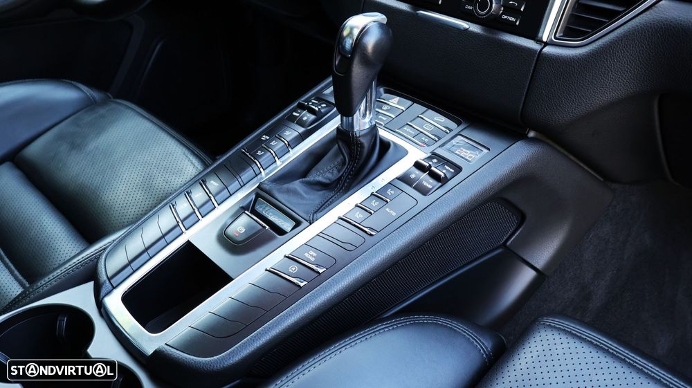 Porsche Macan S - 34