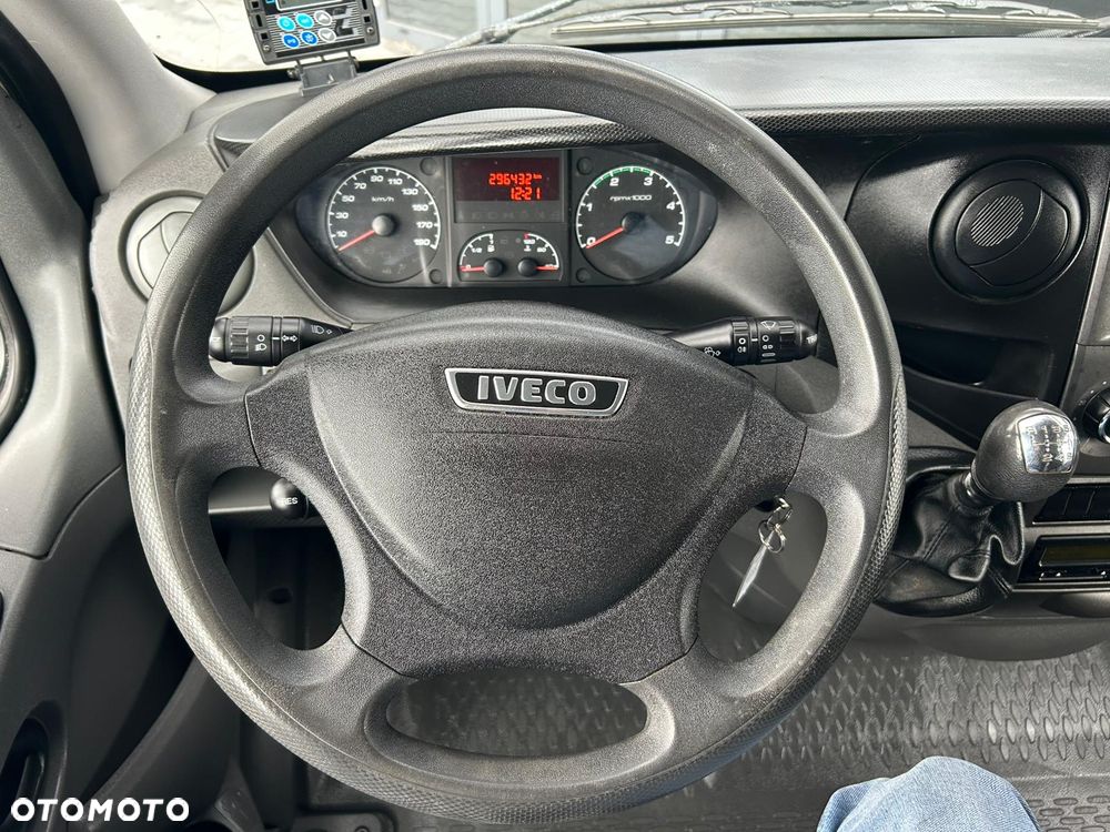 Iveco Daily 40C15 3.0 HPI Chłodnia 7 palet **Podłączenie 230V**Klima**Sprowadzony**Super stan**2014R** - 16