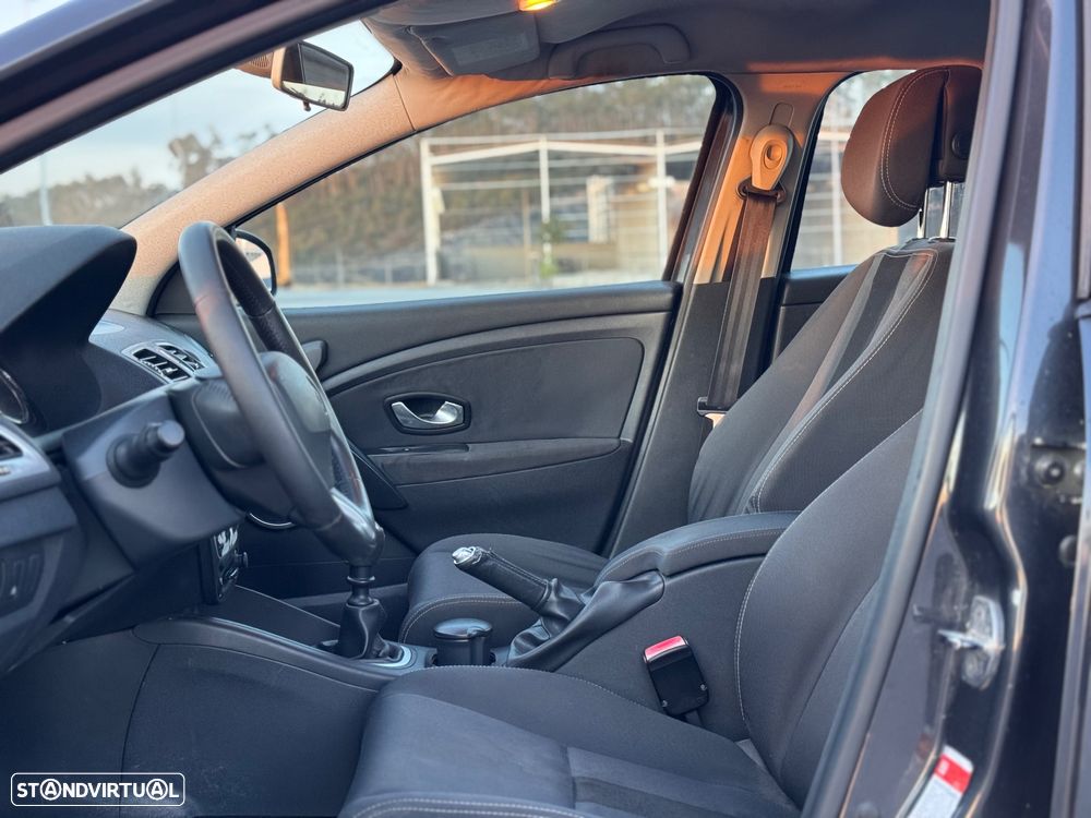 Renault Mégane 1.5 dCi Dynamique - 10