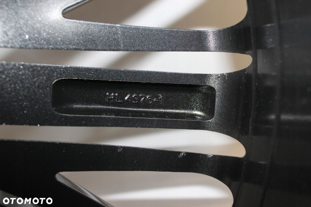 FELGA BMW F06 F10 F11 F12 F13 9Jx20 ET44 6862900 - 7